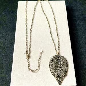 Leaf Pendant Antique Gold Tone Necklace